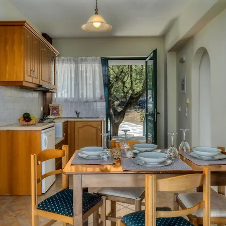 Anatoli - Tranquil Location & Stunning Views, By Zantewize Apartmán *