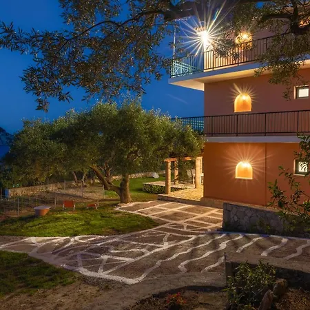 Daire Anatoli - Tranquil Location & Stunning Views, By Zantewize *