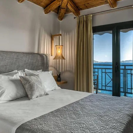 Anatoli - Tranquil Location & Stunning Views, By Zantewize Daire *