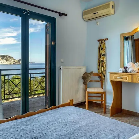Daire Anatoli - Tranquil Location & Stunning Views, By Zantewize Marathiás