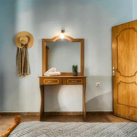 Daire Anatoli - Tranquil Location & Stunning Views, By Zantewize *