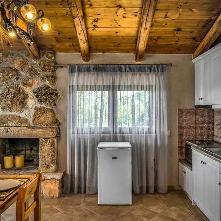 Daire Anatoli - Tranquil Location & Stunning Views, By Zantewize *