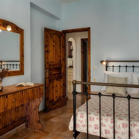 Daire Anatoli - Tranquil Location & Stunning Views, By Zantewize